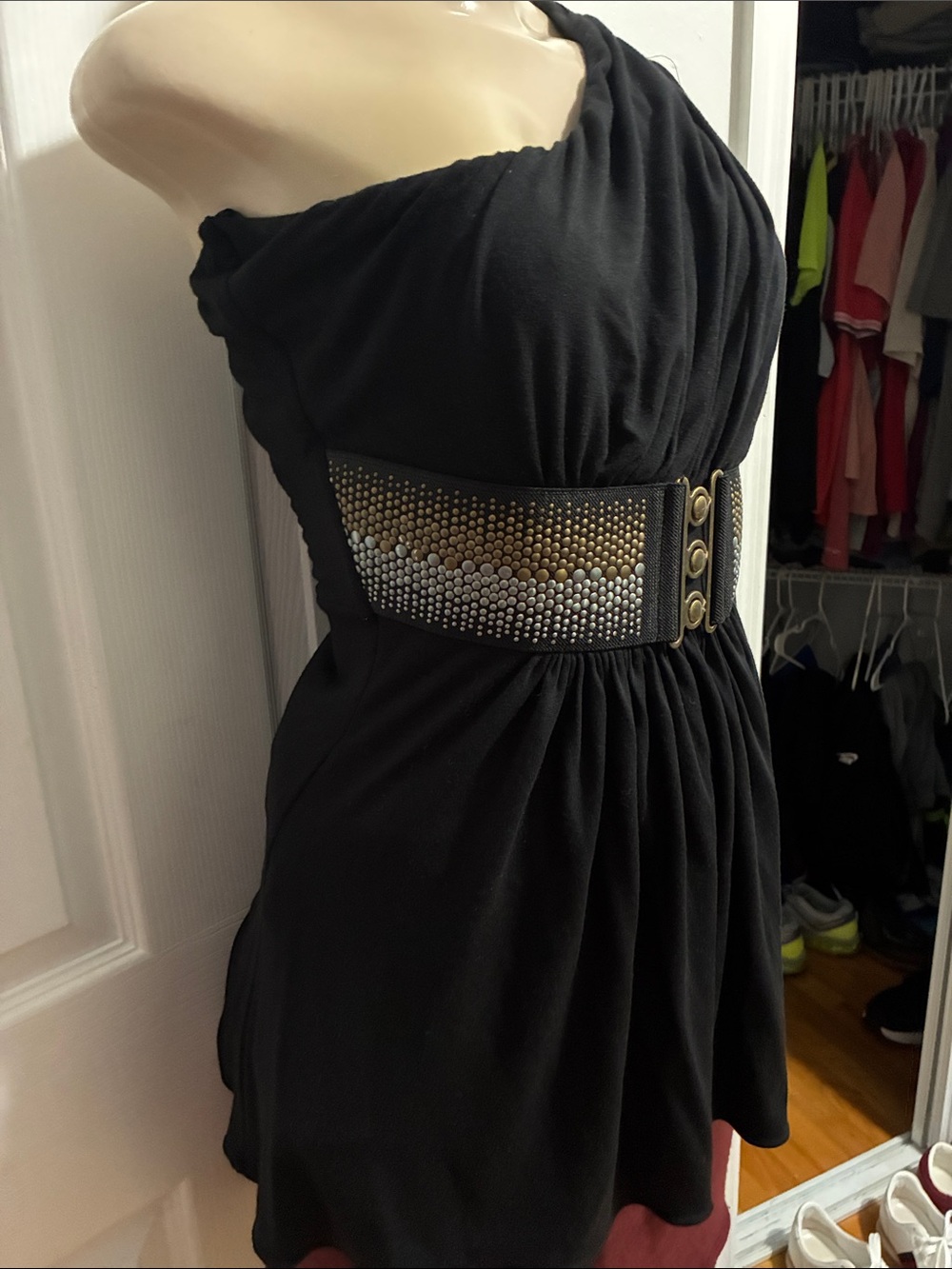 Sky One-Shoulder Black Blouse with Embellished Belt dress - Picture 8 of 17